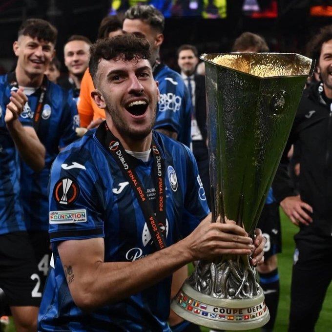 Romano: Atletico Madrid sắp ký hợp đồng với hậu vệ trái Ruggeri của Atalanta và đang thảo luận các chi tiết cuối cùng