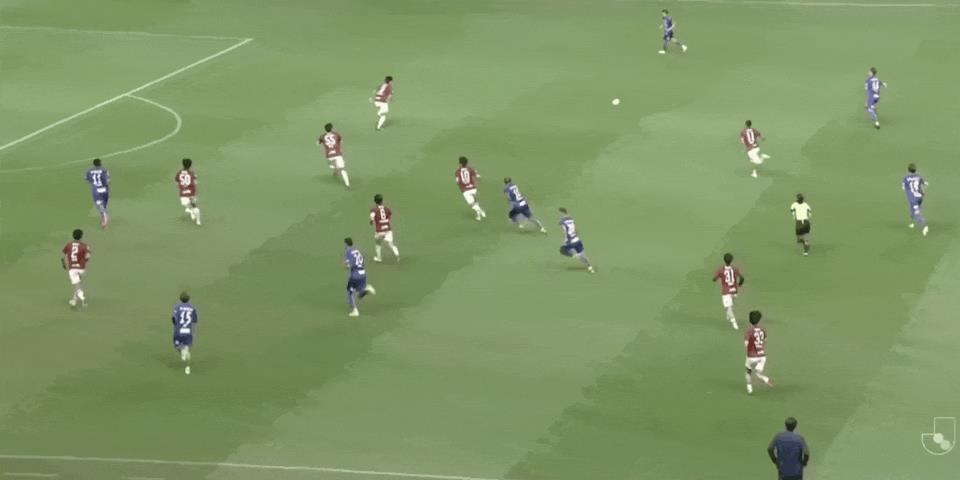 ⚽Hiệp 1 J2 League: Patrick ghi bàn bằng cú sút xa, Imabari dẫn trước Sapporo 1-0