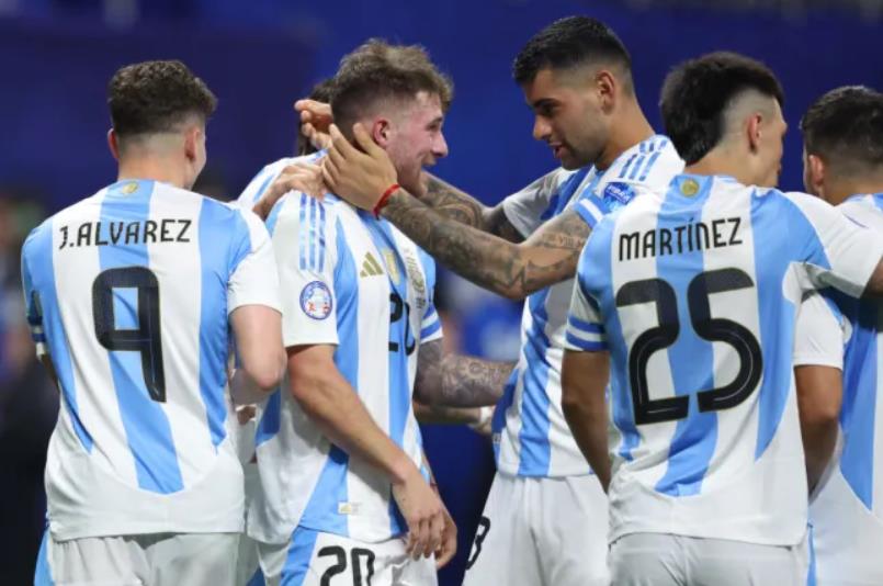 Bạn muốn thấy đồng đội nào của đội tuyển quốc gia đến Liverpool? McAllister: Tôi sẽ chọn Romero, tôi rất thích anh ấy