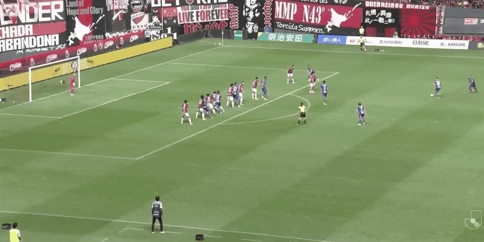 ⚽Hiệp 1 J2 League: Patrick ghi bàn bằng cú sút xa, Imabari dẫn trước Sapporo 1-0