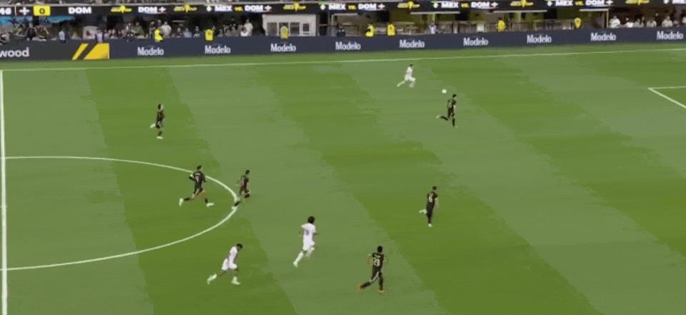 ⚽Báo cáo trận đấu US Gold Cup: Alvarez ghi bàn và kiến ​​tạo, Mexico đánh bại Cộng hòa Dominica với tỷ số 3-2
