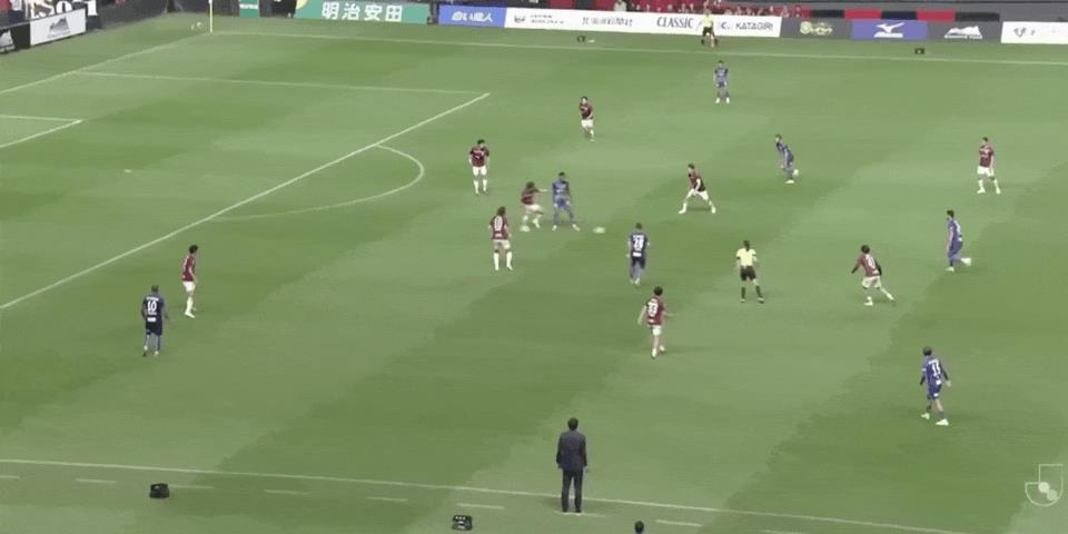 ⚽Hiệp 1 J2 League: Patrick ghi bàn bằng cú sút xa, Imabari dẫn trước Sapporo 1-0