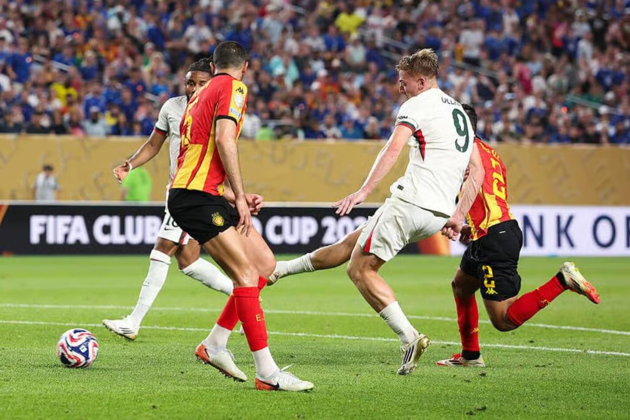 Delap: Enzo đã thể hiện khả năng chuyền bóng của mình, tôi không tin vào lời nguyền số 9