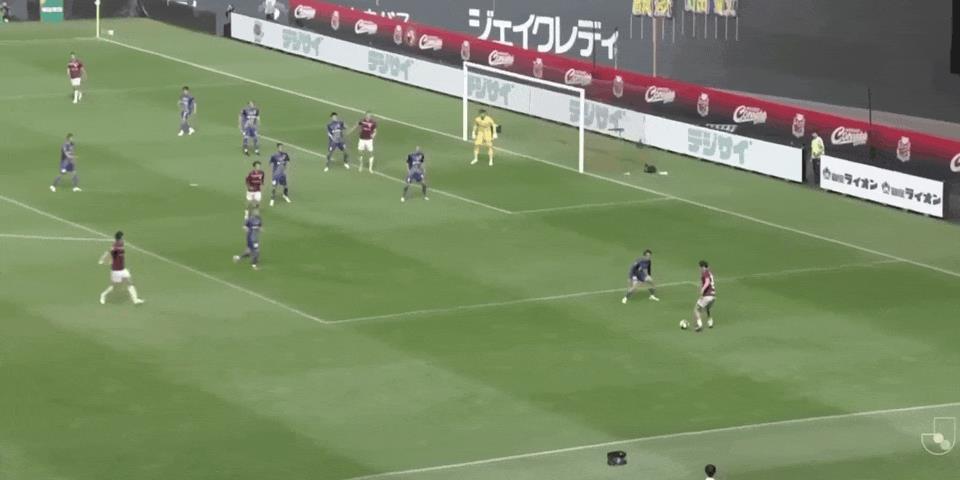 ⚽Hiệp 1 J2 League: Patrick ghi bàn bằng cú sút xa, Imabari dẫn trước Sapporo 1-0