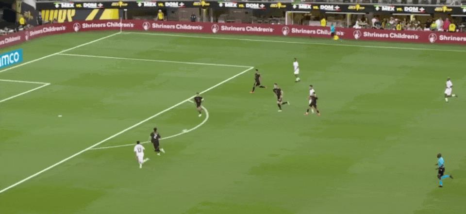 ⚽Báo cáo trận đấu US Gold Cup: Alvarez ghi bàn và kiến ​​tạo, Mexico đánh bại Cộng hòa Dominica với tỷ số 3-2
