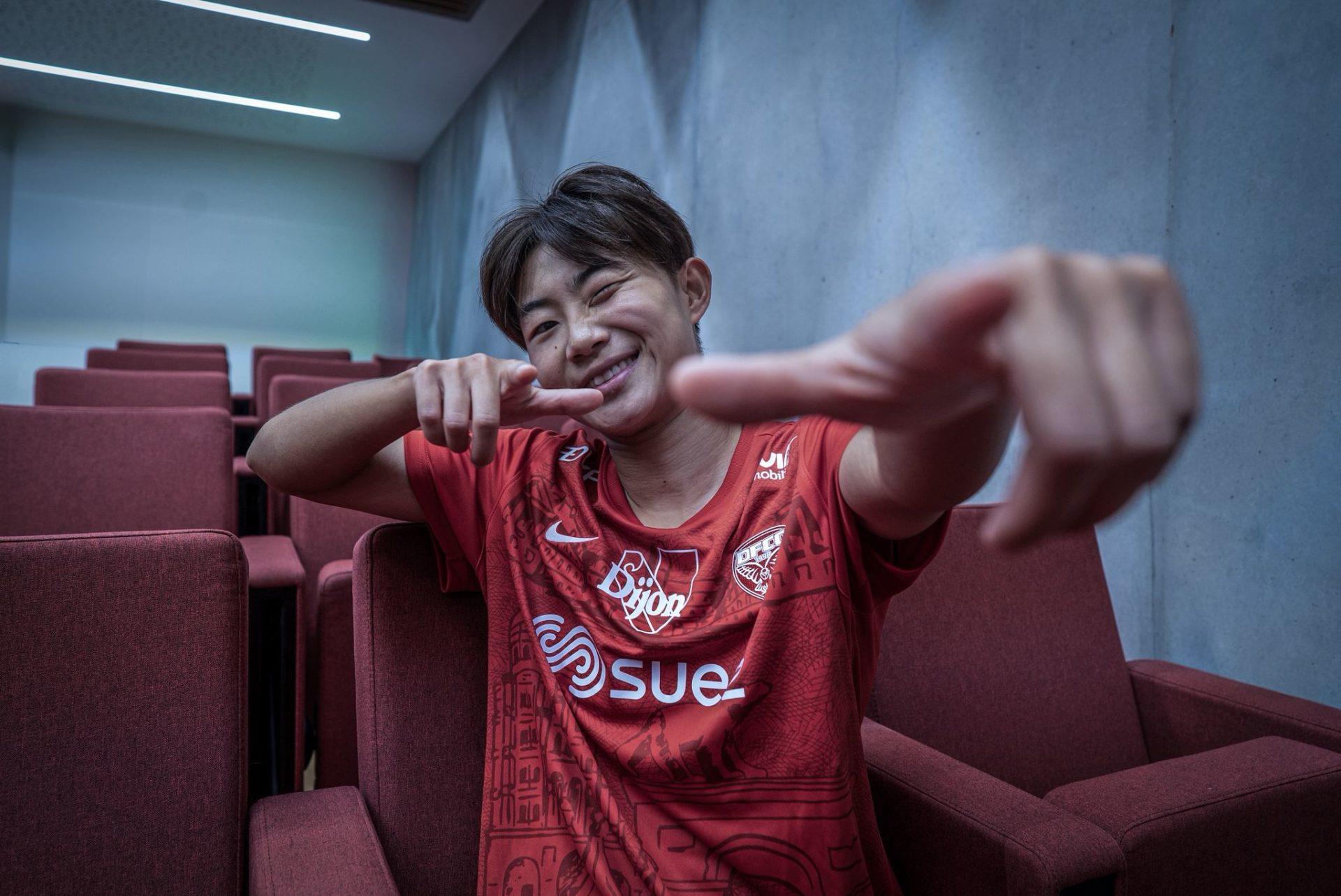 Chính thức: Câu lạc bộ bóng đá nữ Dijon của Ligue 1 gia hạn hợp đồng với cầu thủ Trung Quốc Wu Chengshu thêm một năm