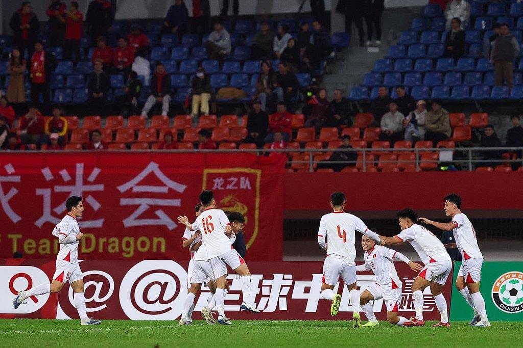 Phạm Minh Phúc U23 Việt Nam vs U23 Trung Quốc Pham Minh Phuc U23 Viet Nam vs U23 Trung Quoc