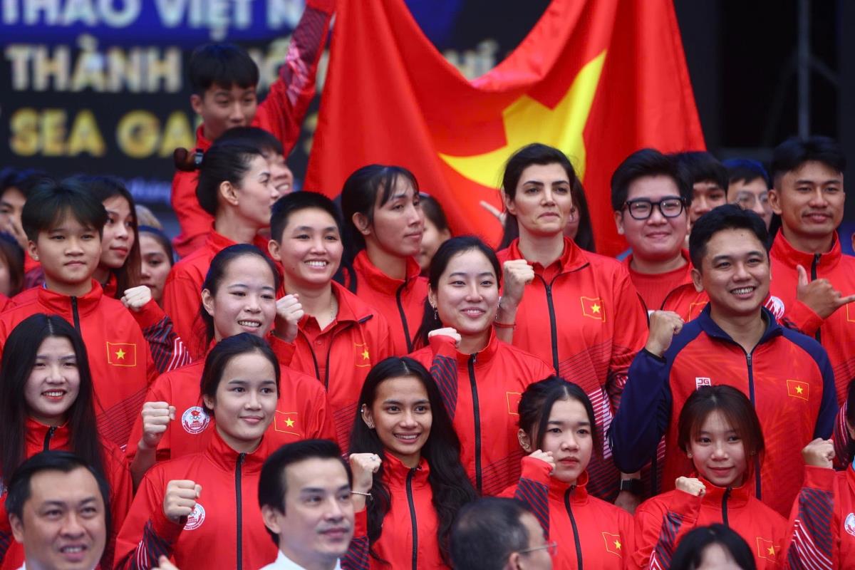Xuat quan doan the thao Viet Nam khu vuc phia Nam tham du SEA Games 33